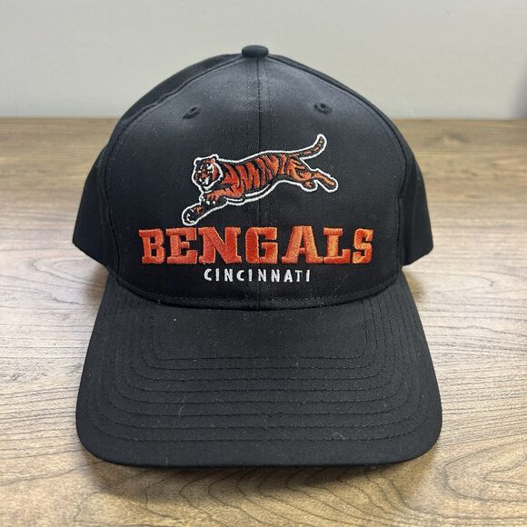 Vintage Cincinnati Bengals Hat Snapback Cap Twins Black Orange NFL Leaping Tiger - Picture 1 of 9